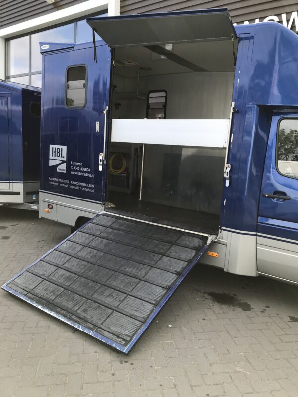 Nette! Mercedes 2-Paardsauto en Trailer 2-Paards Aluminium opbouw Zeer compleet! - Afbeelding 5